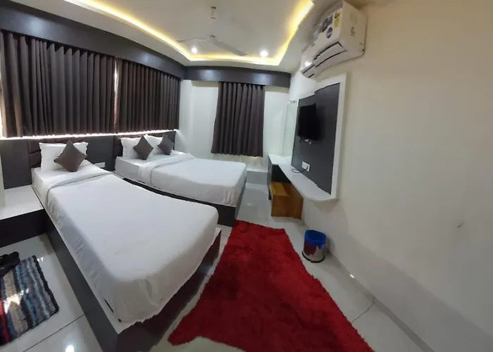 Signature Hotel